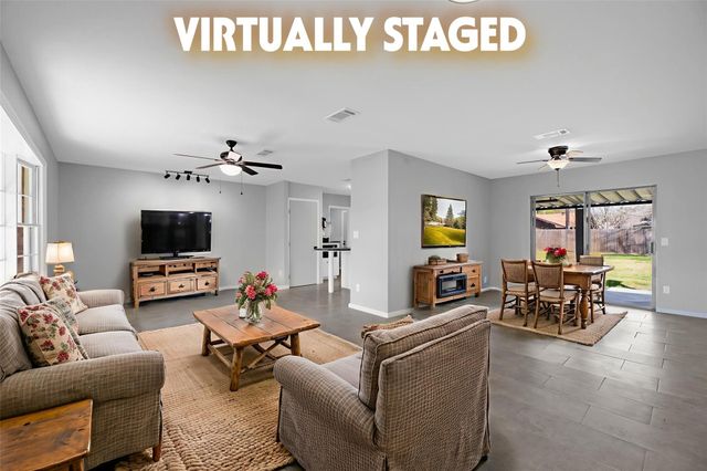 605 Helms Avenue, Wharton, TX 77488