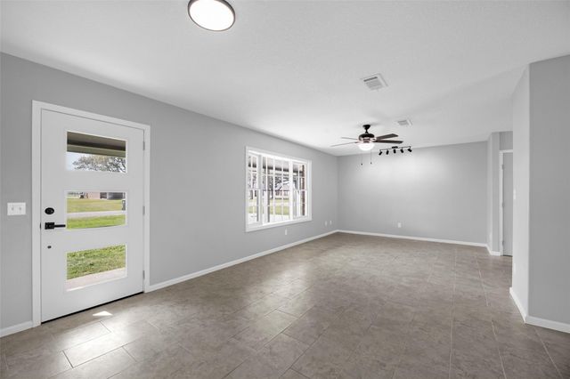 605 Helms Avenue, Wharton, TX 77488