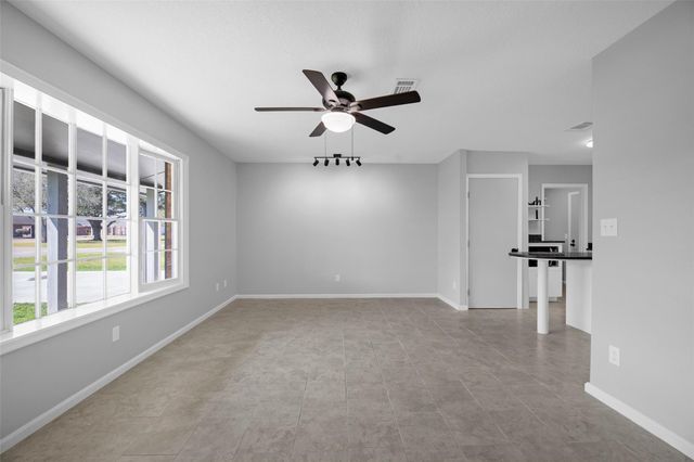 605 Helms Avenue, Wharton, TX 77488