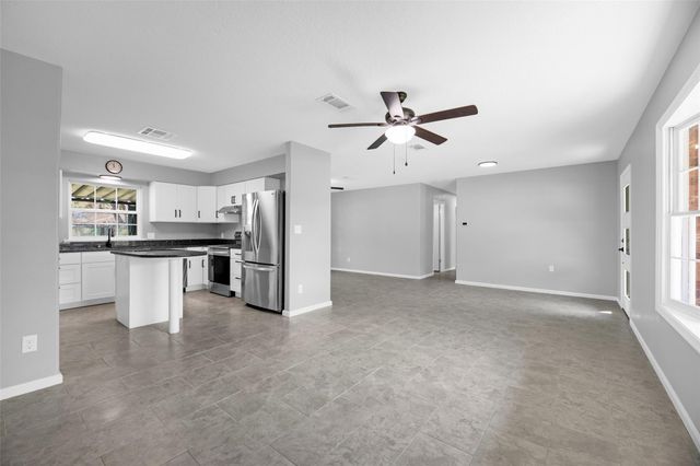 605 Helms Avenue, Wharton, TX 77488