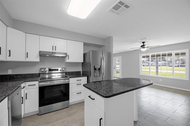 605 Helms Avenue, Wharton, TX 77488