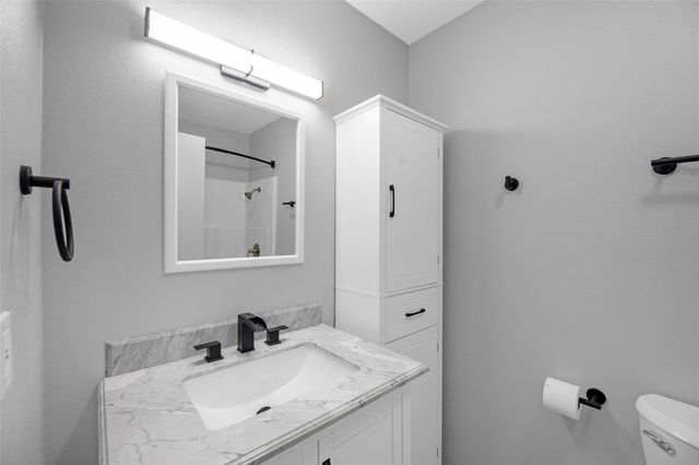 605 Helms Avenue, Wharton, TX 77488