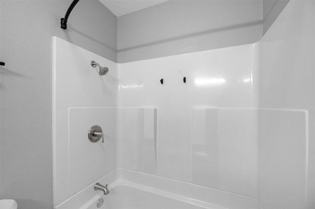 605 Helms Avenue, Wharton, TX 77488