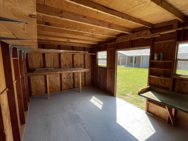 605 Helms Avenue, Wharton, TX 77488