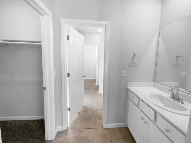 8416 Tapies Way, Elk Grove, CA 95624