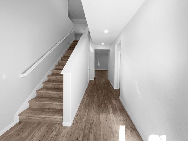 8416 Tapies Way, Elk Grove, CA 95624