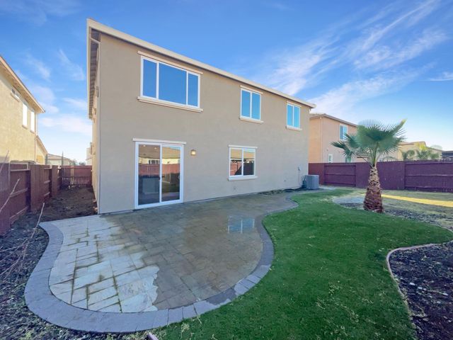 8416 Tapies Way, Elk Grove, CA 95624