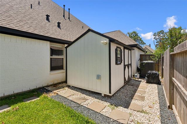 108 Verdancia Park Court, Conroe, TX 77318