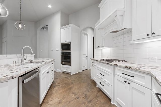 108 Verdancia Park Court, Conroe, TX 77318
