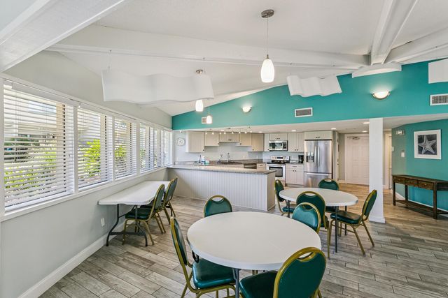 1530 SE Miracle Strip Parkway 111B, Fort Walton Beach, FL 32548