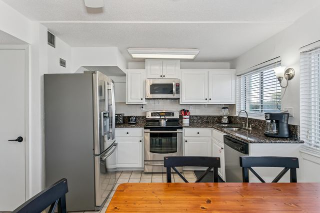 1530 SE Miracle Strip Parkway 111B, Fort Walton Beach, FL 32548
