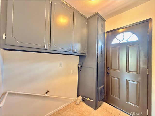 44137 Fern, Lancaster, CA 93534