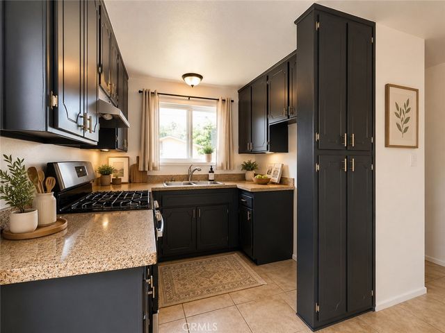 44137 Fern, Lancaster, CA 93534
