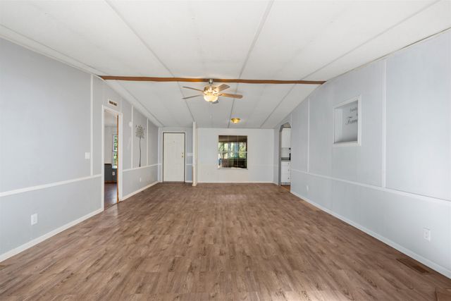 3385 High Hill Dr., Little River, SC 29566