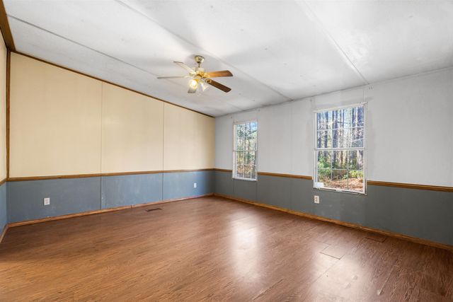 3385 High Hill Dr., Little River, SC 29566