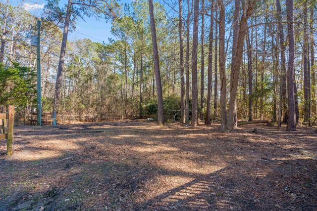 3385 High Hill Dr., Little River, SC 29566