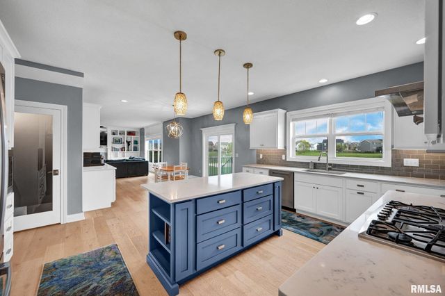 11302 N ONYX Lane, Dunlap, IL 61525