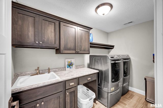 11302 N ONYX Lane, Dunlap, IL 61525
