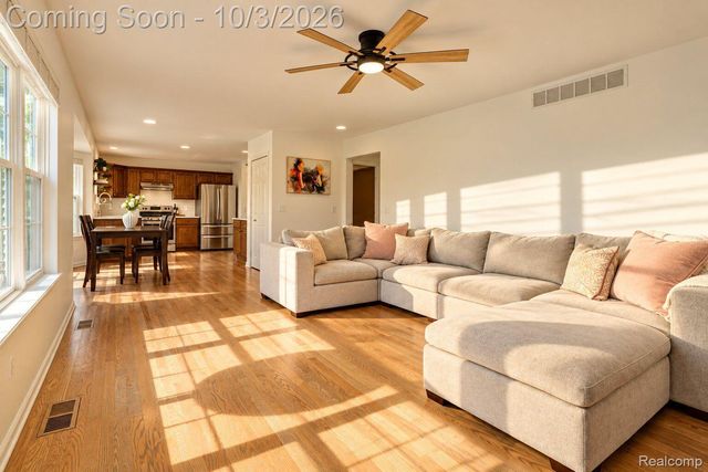 4581 Sierra Drive, Marion Township, MI 48843