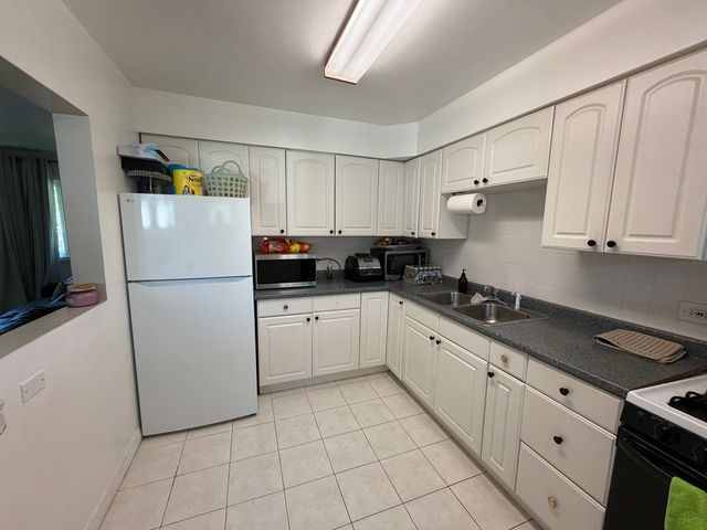 1605 Monroe Street 4, Evanston, IL 60202