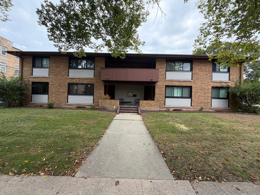 1605 Monroe Street 4, Evanston, IL 60202