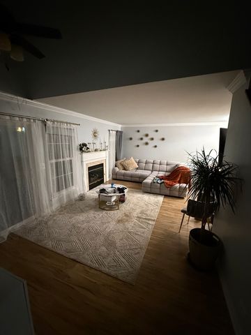 1063 Stillwater Road 1063, Elgin, IL 60120