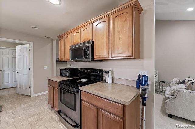 3522 Eagle Creek, Utica, MI 48317