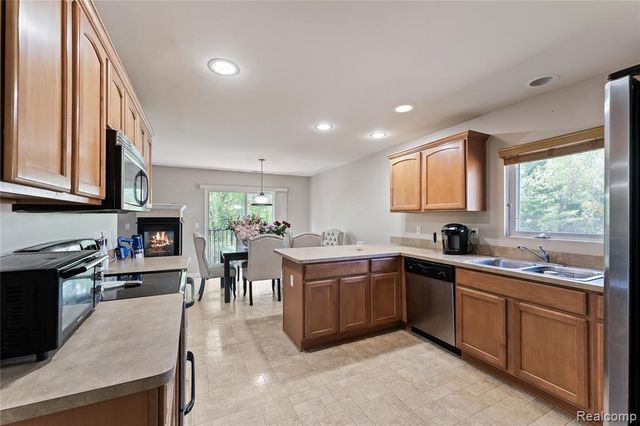 3522 Eagle Creek, Utica, MI 48317