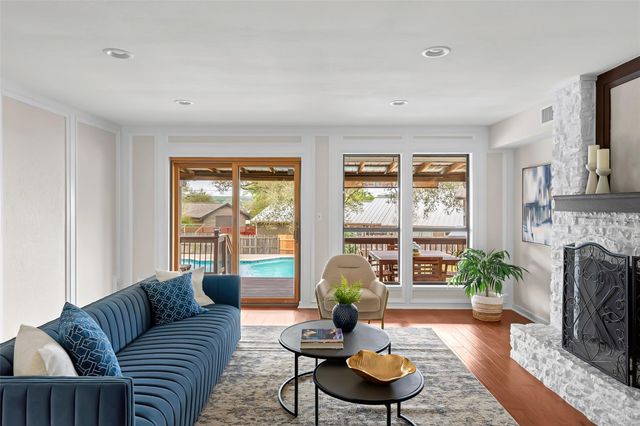 10404 Spicewood Mesa, Austin, TX 78759