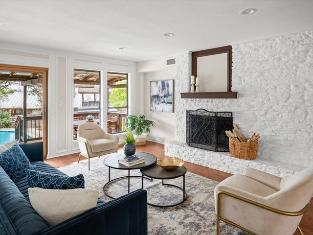 10404 Spicewood Mesa, Austin, TX 78759