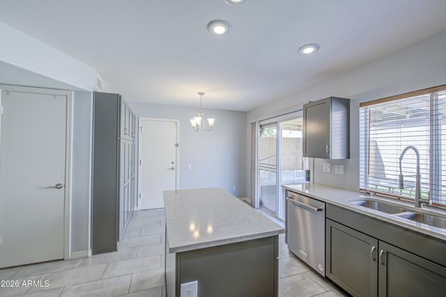 3826 E PARK Avenue, Phoenix, AZ 85044