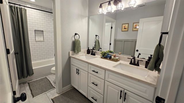 1320 Oak Valley, Denton, TX 76209