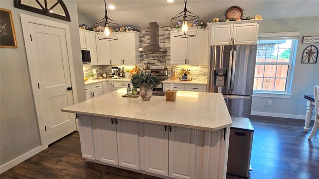 1320 Oak Valley, Denton, TX 76209