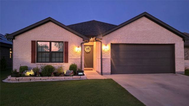 1320 Oak Valley, Denton, TX 76209