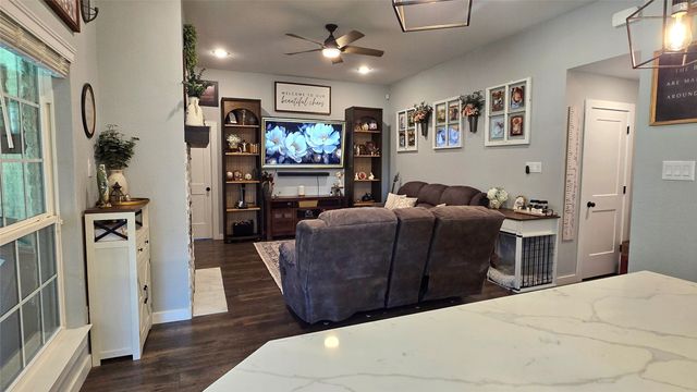 1320 Oak Valley, Denton, TX 76209