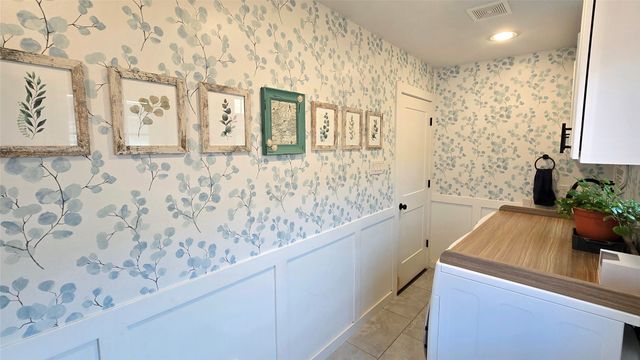 1320 Oak Valley, Denton, TX 76209