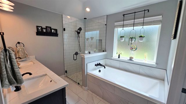 1320 Oak Valley, Denton, TX 76209