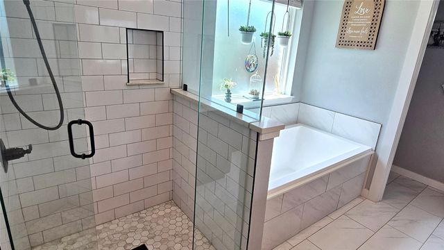 1320 Oak Valley, Denton, TX 76209