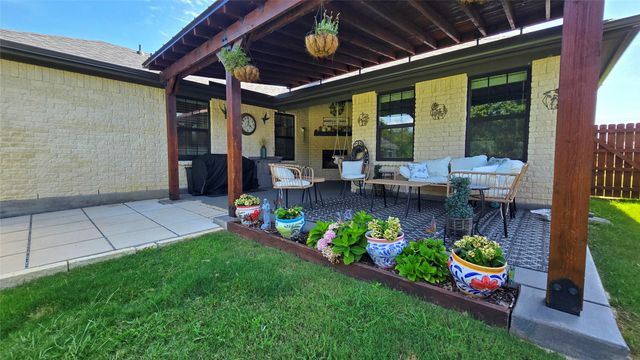 1320 Oak Valley, Denton, TX 76209