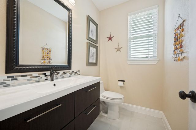 2501 Oak Bluff Drive, Corinth, TX 76210