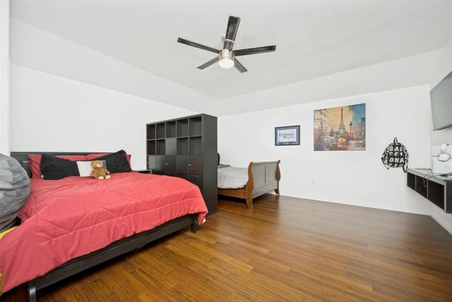 2501 Oak Bluff Drive, Corinth, TX 76210