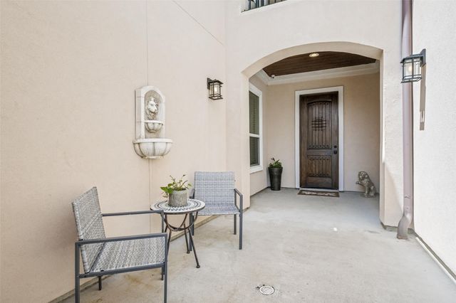 2501 Oak Bluff Drive, Corinth, TX 76210