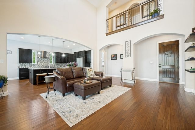 2501 Oak Bluff Drive, Corinth, TX 76210