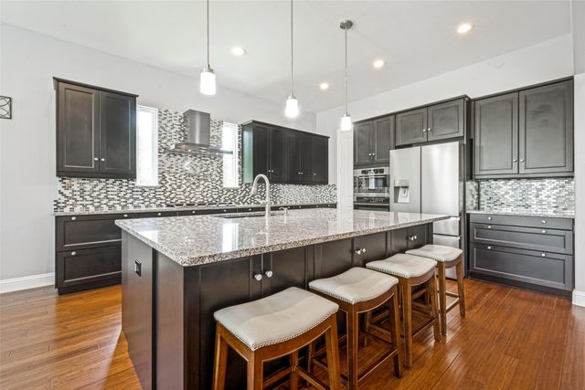 2501 Oak Bluff Drive, Corinth, TX 76210