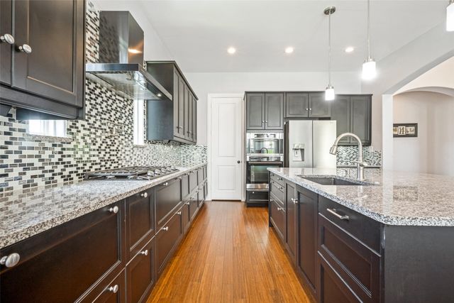 2501 Oak Bluff Drive, Corinth, TX 76210