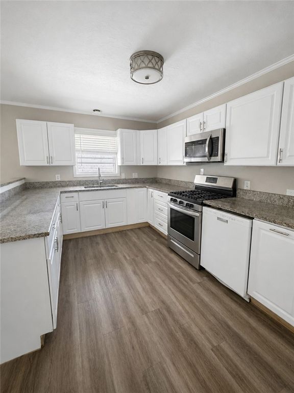 2306 Kent Street, Bryan, TX 77802 — photo 2