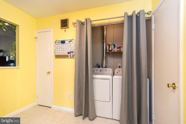 117 CALDERWOOD LN, Mount Laurel, NJ 08054