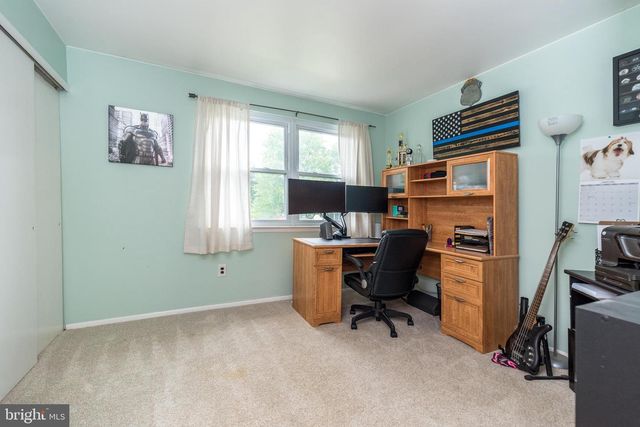 117 CALDERWOOD LN, Mount Laurel, NJ 08054