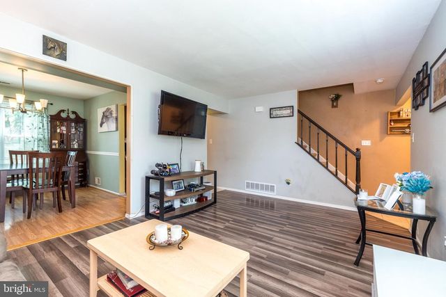 117 CALDERWOOD LN, Mount Laurel, NJ 08054