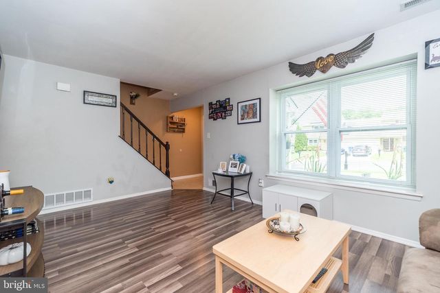 117 CALDERWOOD LN, Mount Laurel, NJ 08054